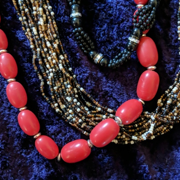 Vintage neckalces - Picture 3 of 3